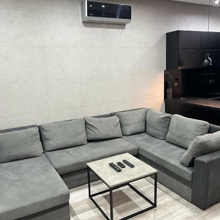 Raciborska Royal Apartment - Miejsce Parkingowe Na Parkingu Strzezonym غليفيتسه المظهر الخارجي الصورة